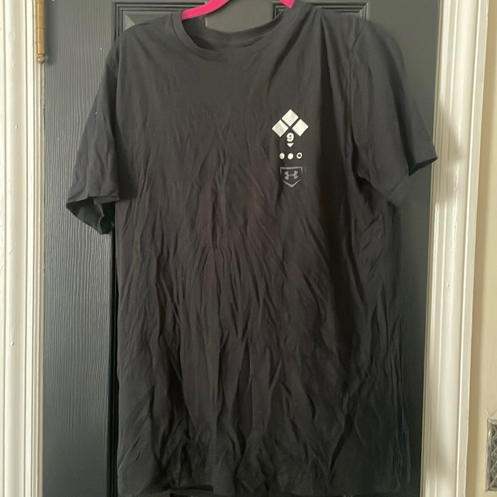 Under armour t shirt